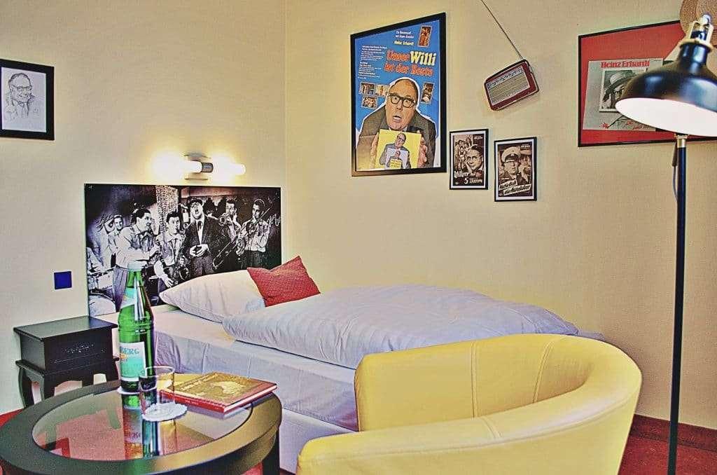 Retro - Art - Hotel Luenen Room photo
